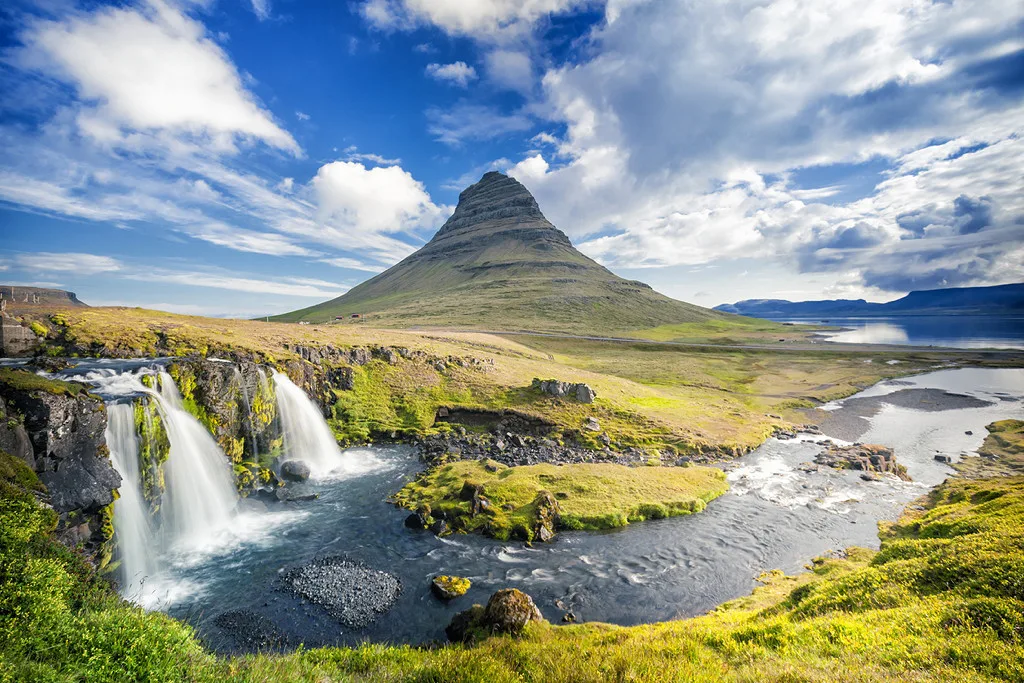 kirkjufell islanda istock.jpg kirkjufell islanda istock.jpg